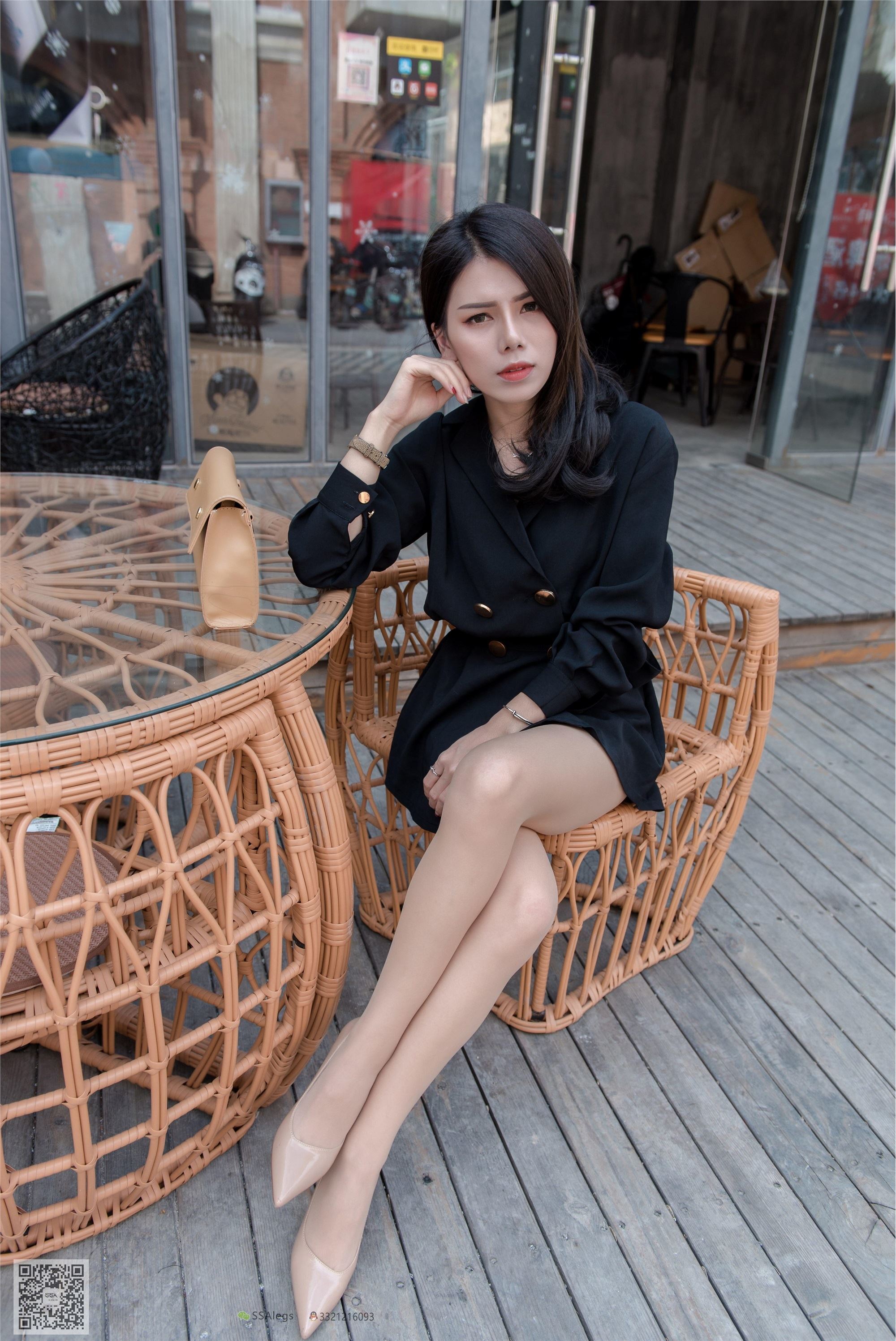 SSA丝社 NO.024 高冷混血女王芷沫肉丝街拍